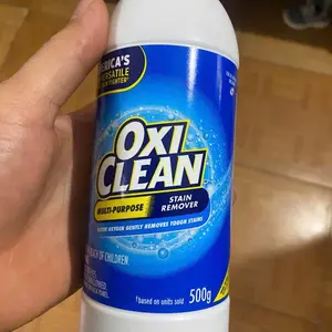Mặt trước chai OxiClean